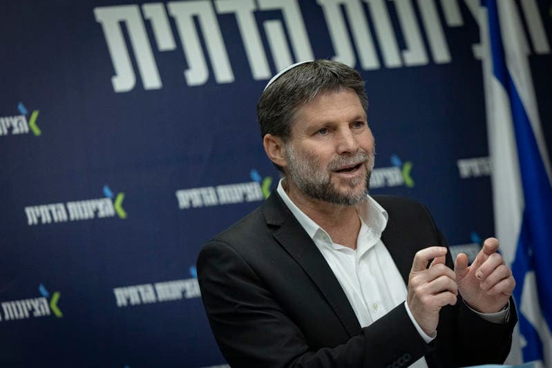 מאות דגלי ישראל נתלשו בגליל | בציונות הדתית טוענים: ערבים מהאזור עומדים מאחורי המעשה