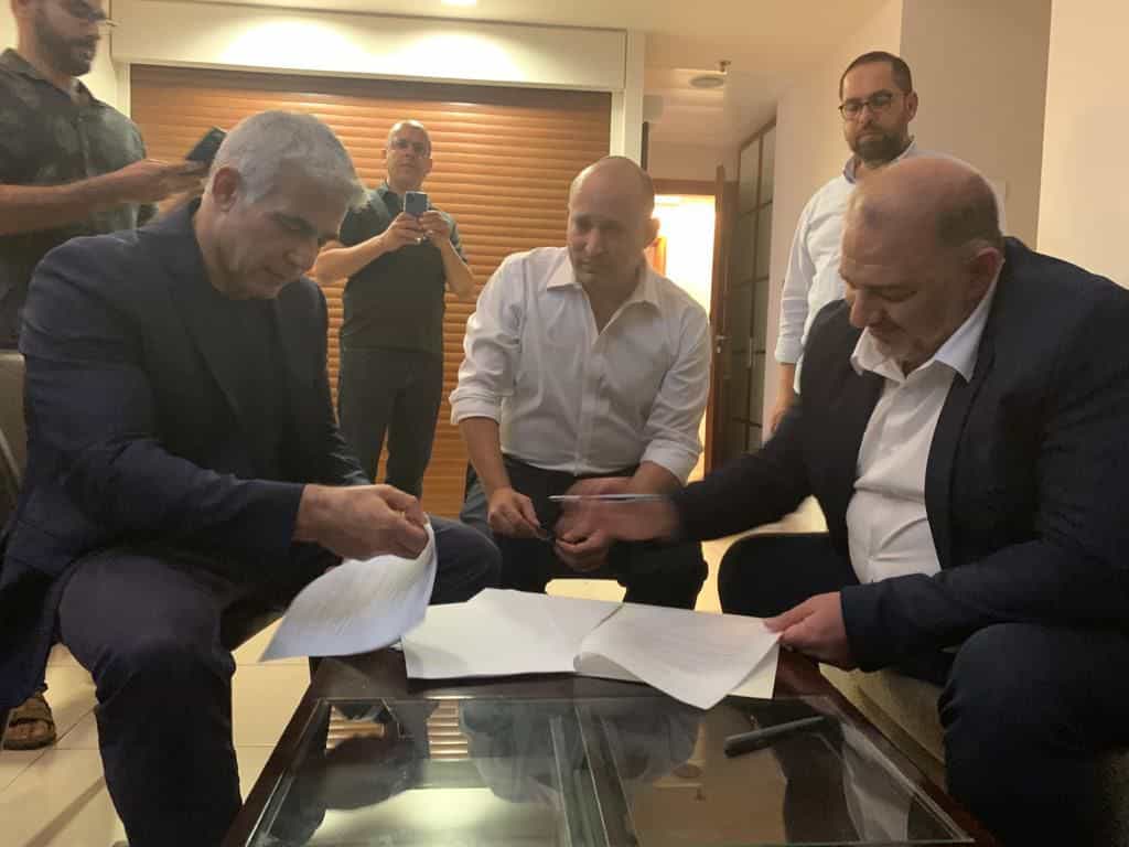 האופוזיציה והסיעות הערביות במהלך משותף: החוק שנועד למנוע מנתניהו להרכיב ממשלה