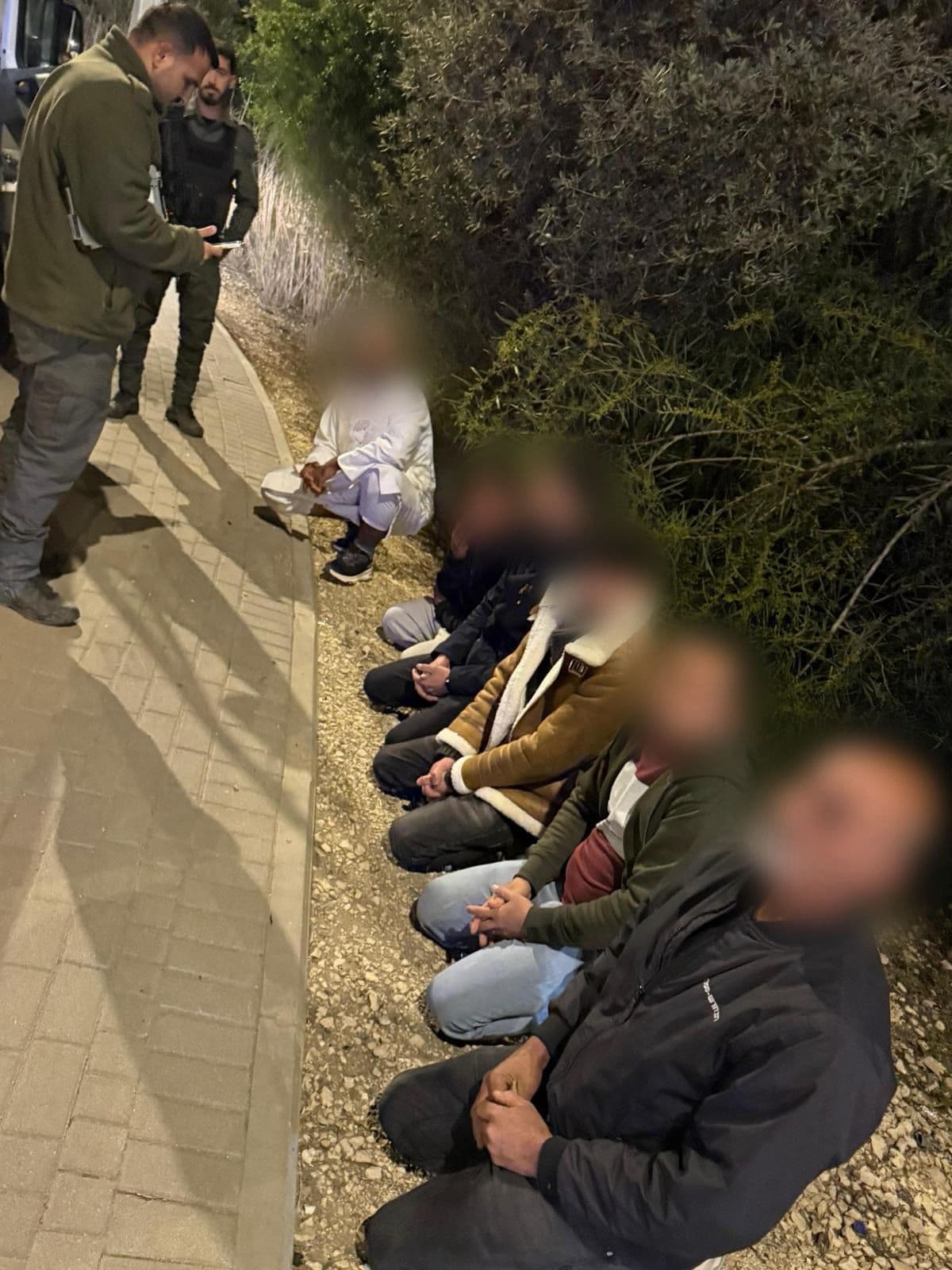 בנימין: שלושה מחבלים נעצרו בחשד ליידוי אבנים לעבר כוחות הביטחון ואזרחים