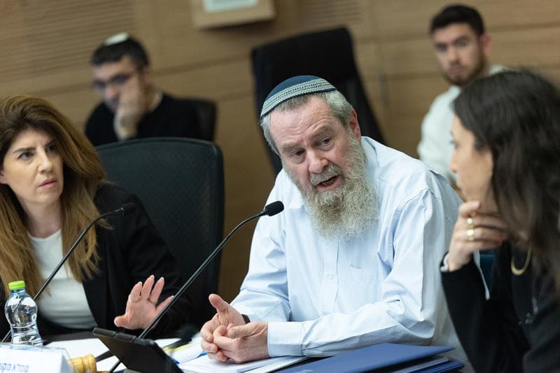 ח״כ מעוז לשרת התחבורה: ״לא ייתכן שעובדים יידרשו לעבוד ביום הכיפורים״
