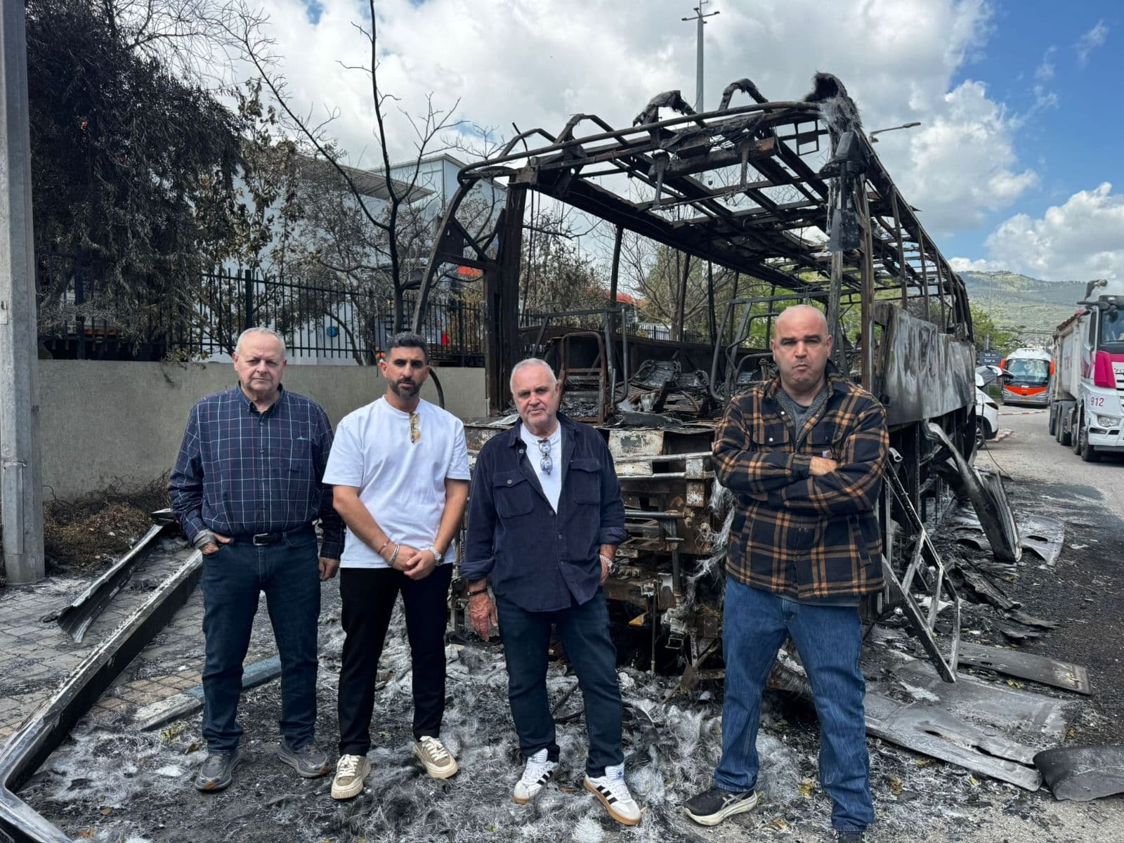 "אנחנו לבד, איפה המדינה?!": טרור הפרוטקשן בצפון מאיים לסגור חברת הסעות ותיקה
