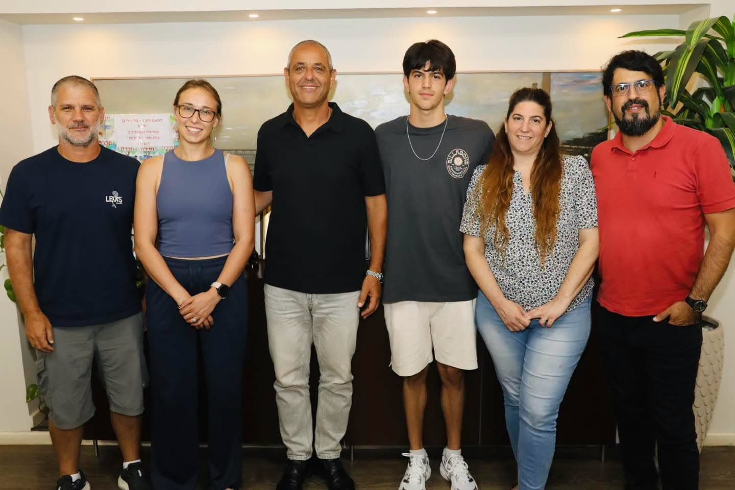 מחדרה לפודיום האירופי: הישג ענק לשחיין המצטיין מיכאל בכר