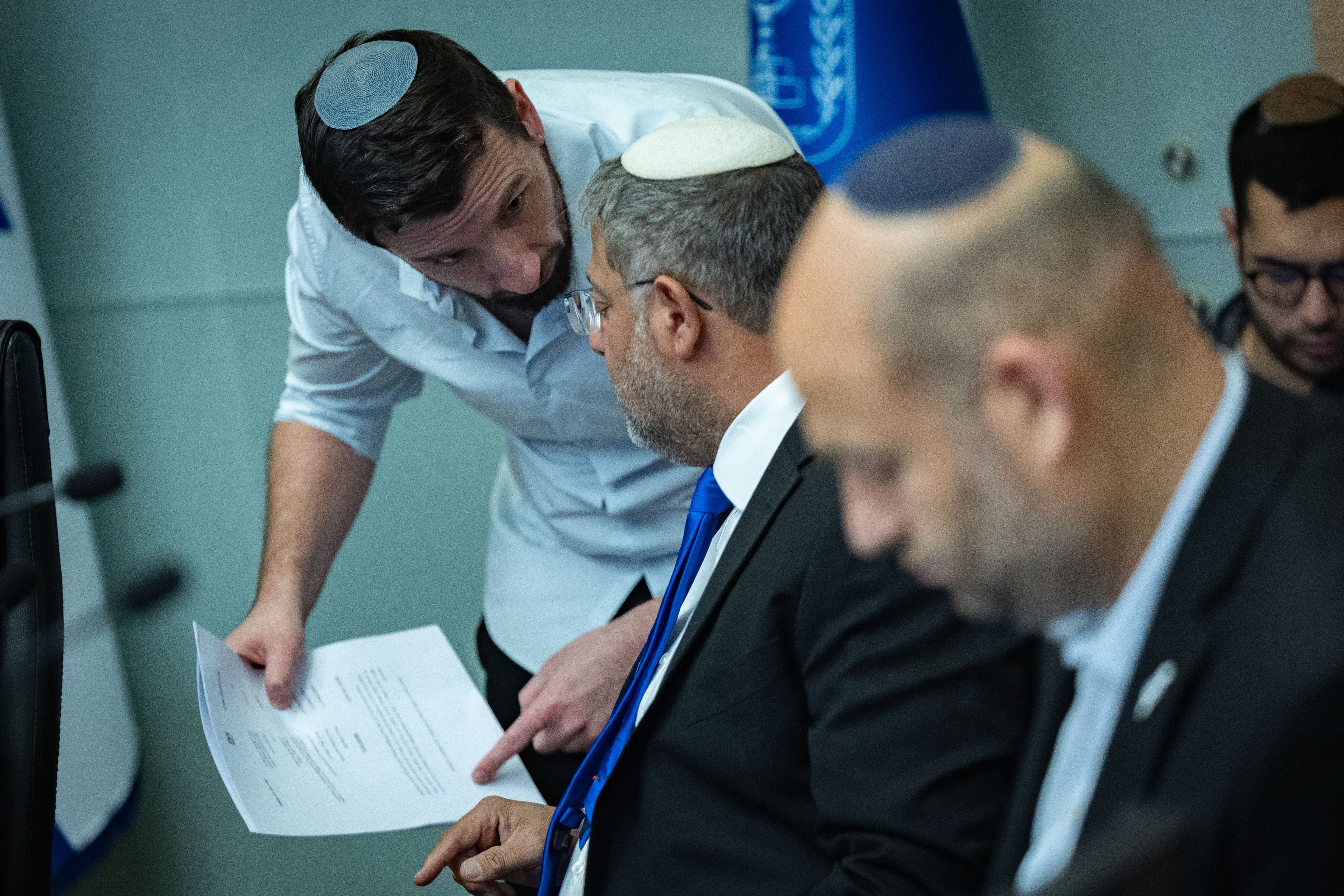 מירב בן ארי ניסתה להרחיק את עו"ד דוד בבלי מעוצמה יהודית מהפאנל ונכשלה | צפו