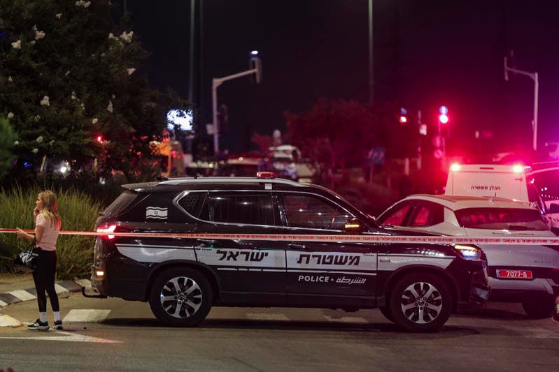 חשש בחוף הסטודנטים בחיפה: צעיר נכנס לים ולא שב - כוחות גדולים בסריקות