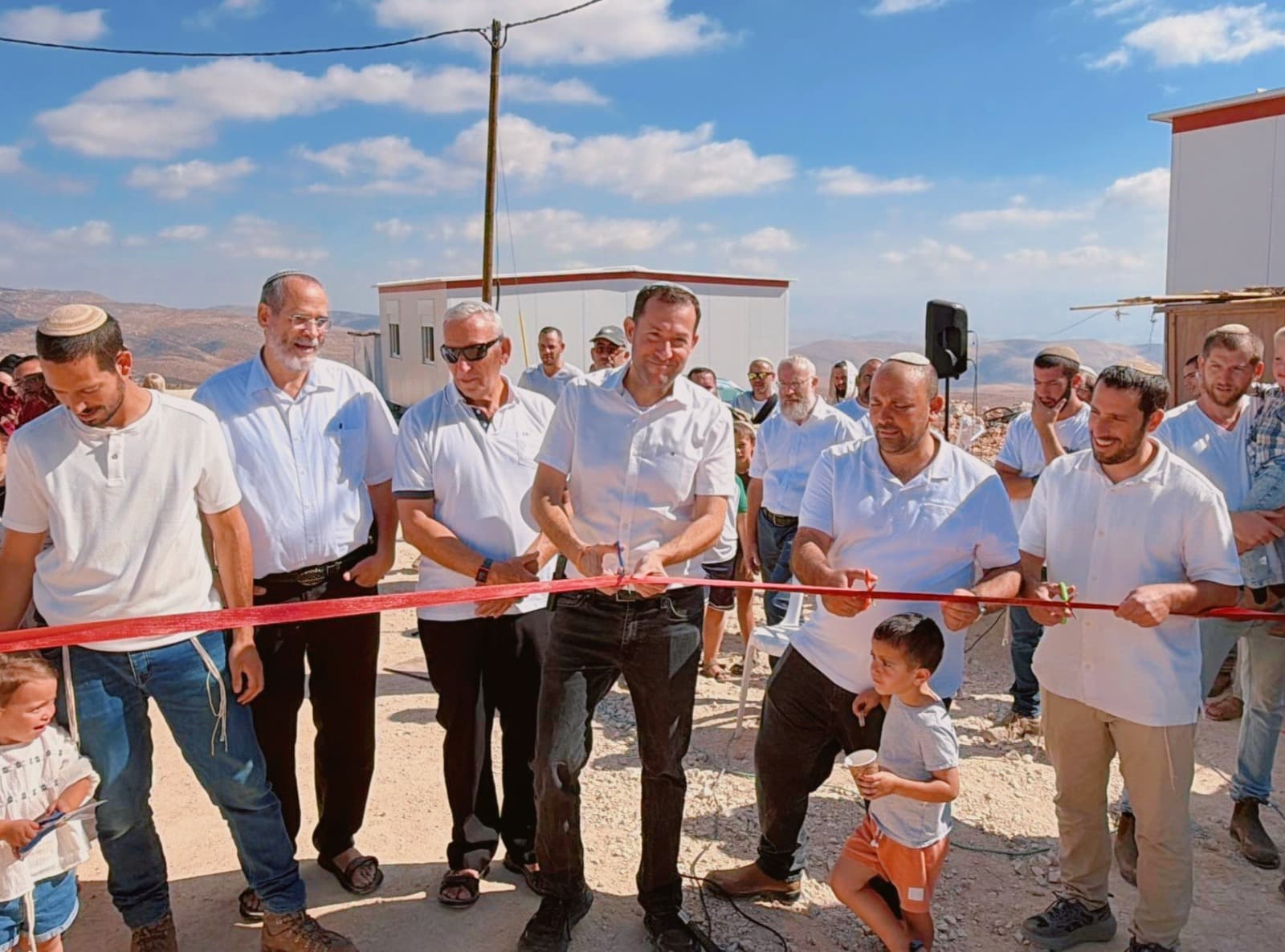 לזכר סמ״ר הלל דינר הי״ד שנפל בקרבות בעזה: שכונה חדשה נחנכה במזרח השומרון | צפו