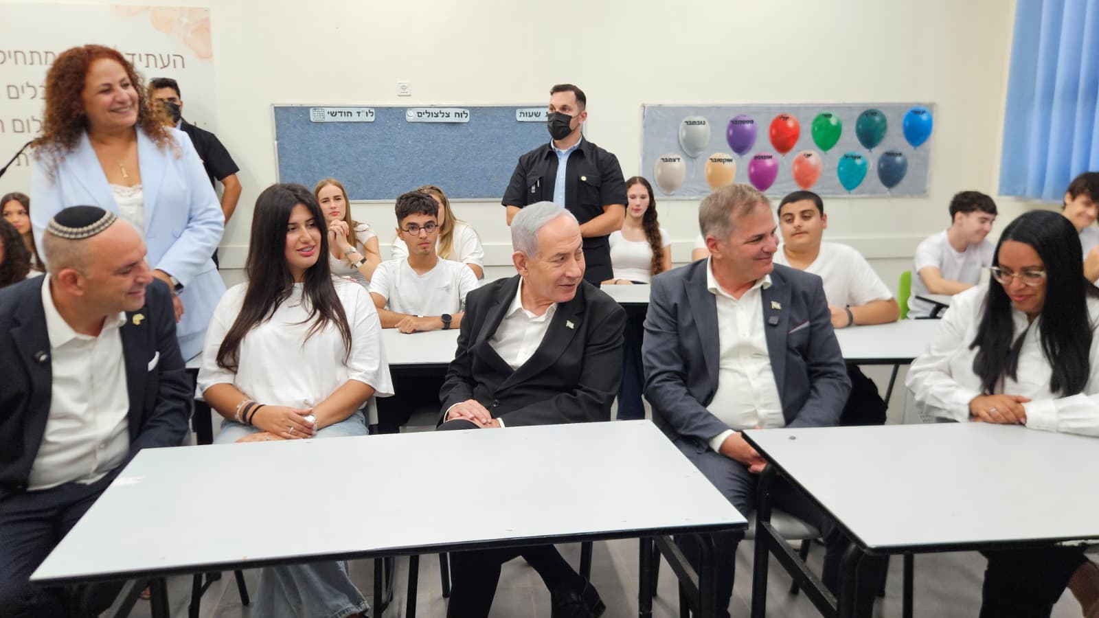 ראש הממשלה בנימין נתניהו פתח את שנת הלימודים בלוד בביקור חגיגי בתיכון דרכא