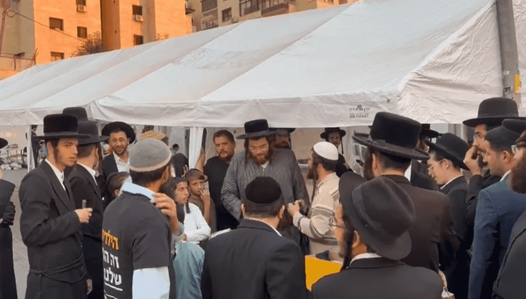 נטורי קרתא תקפו פעילים של מפלגת "נעם לישראל" בבית שמש, התושבים נחלצו לעזרתם | צפו