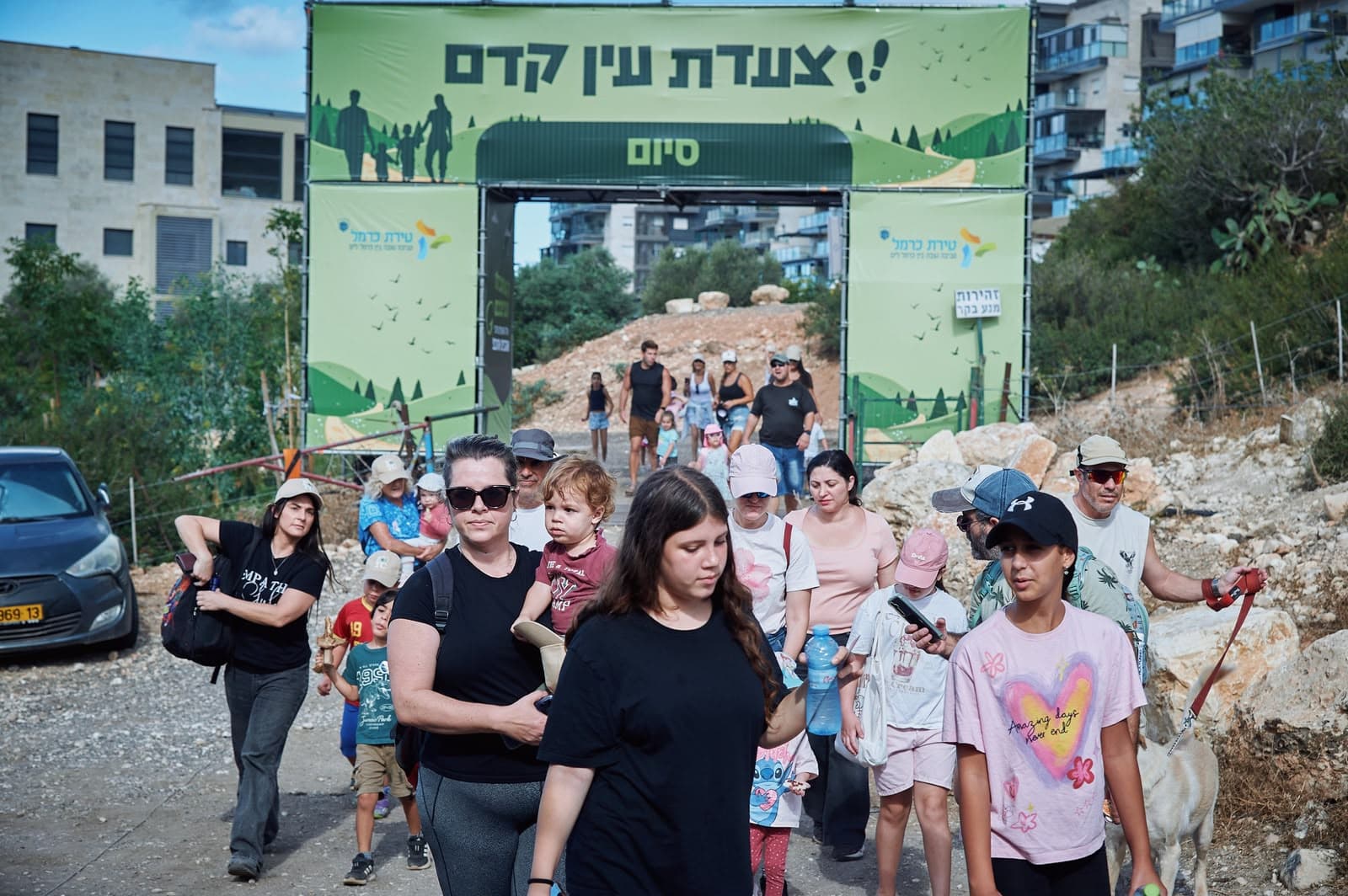מאות משפחות השתתפו בצעדת עין קדם בטירת כרמל