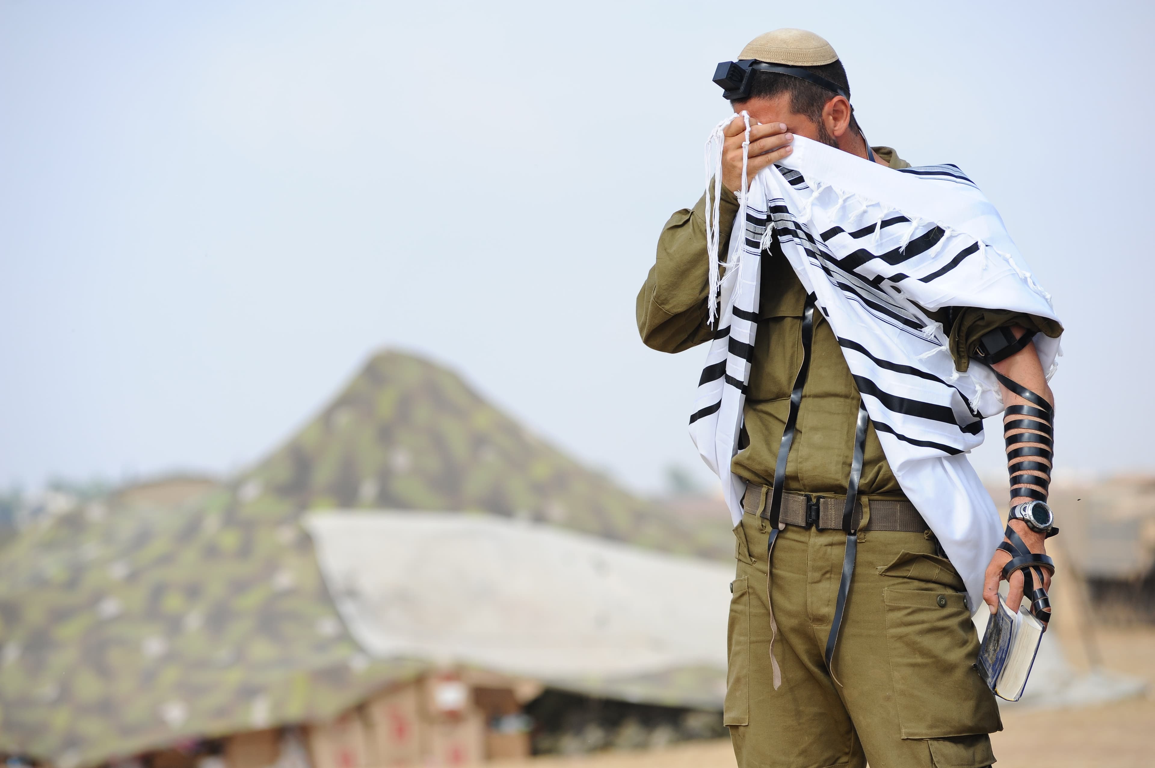 מערכת חדשות 04 מאחלת שבת שלום לעם ישראל היקר