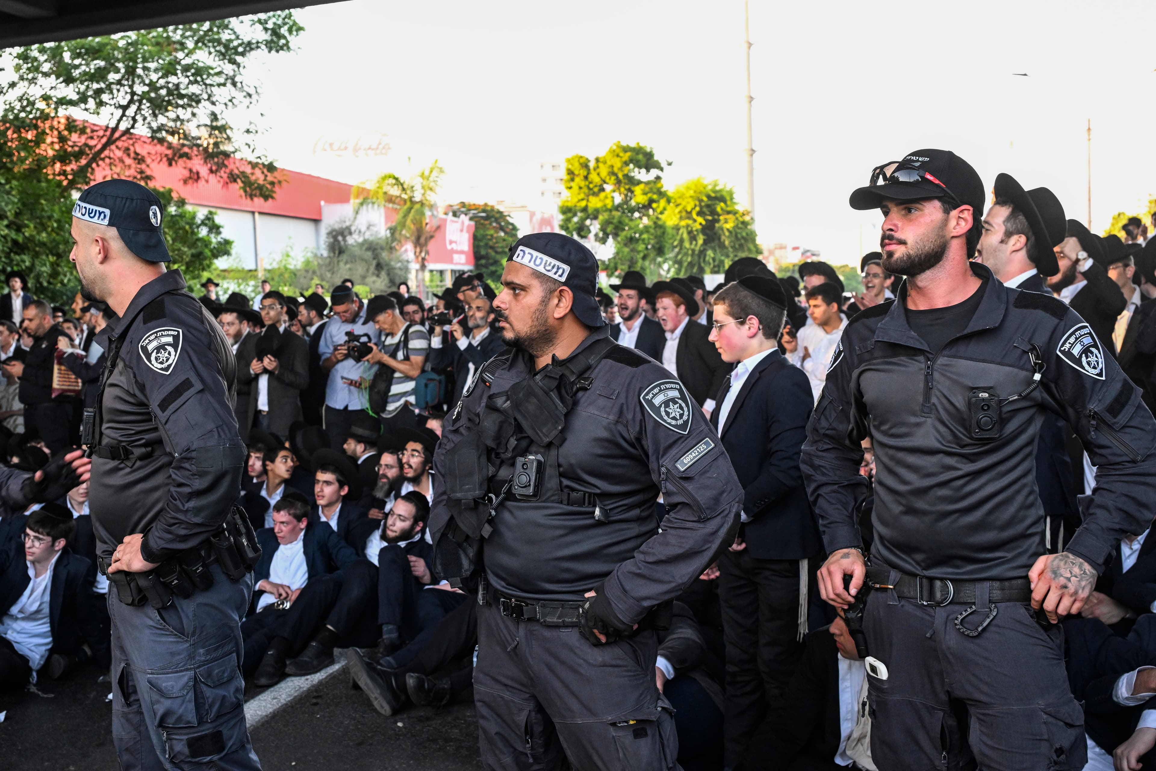 המחאה בכביש 4: הכביש נפתח לתנועה בשני הכיוונים - עומס ממחלף אשדוד