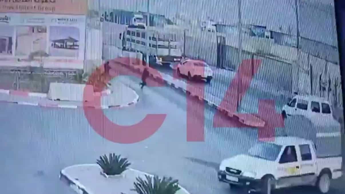 יוצאים מהרכב - ופותחים באש לעבר הכוחות סמוך לצומת יהודה | התיעוד המלא של פיגוע הירי הבוקר