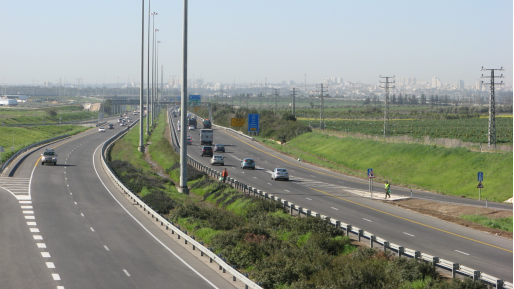 צילום: יעקב, ויקיפדיה כביש 6: החל מיום רביעי תותר מהירות נסיעה של 120 קמ"ש בחלק מהציר