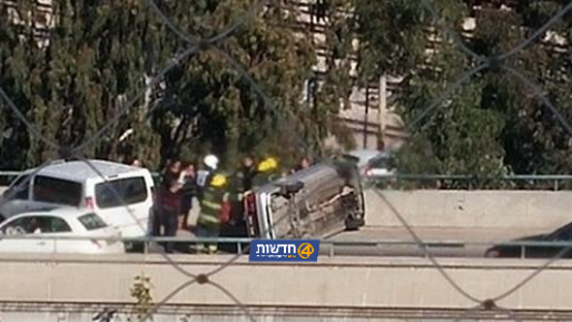 צילום: אלה שבדוב פצועה בהתהפכות רכב בחיפה