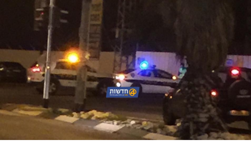צילום: חדשות 0404 משטרת אילת ולוחמי מג"ב סורקים אחרי חשוד חמוש בסכין