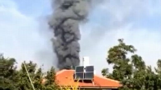 צילום: איתן הלוי שריפה פרצה במפעל עופות בכפר חב"ד