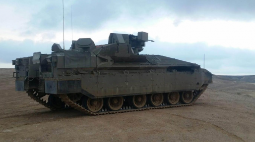 צילום: משרד הביטחון נגמ"ש הנמר הראשון עם מערכת ההגנה האקטיבית מעיל רוח