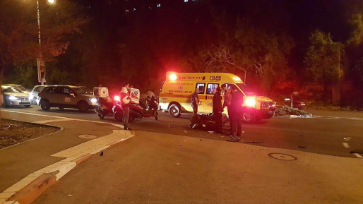 צילום: דוברות איחוד הצלה הולכת רגל נפגעה מרכב סמוך לנחשונים – מצבה בינוני