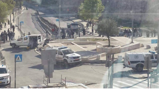 צילום: תקשורת ערבית שני ערבים נעצרו בירושלים עם מטעני צינור וכדורי אקדח