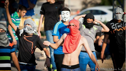 צילום: גיל נחושתן ניסיון רצח: נזק כבד לכלי רכב בפיגוע אבנים סמוך לאל ערוב