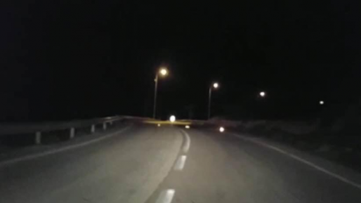 צילום: חברים לשעת צרה ערבים הניחו צמיגים בוערים כק״מ מצומת ה-T