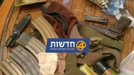 צילום: חדשות 0404 אקדח, תחמושת ואף כומתה נתפסו בפעילות מעצרים של גולני