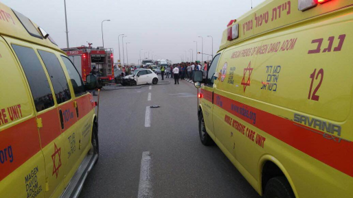 צילום: תיעוד מבצעי מד שני הרוגים בתאונה סמוך לעתלית, פצוע אנוש בתאונה בצומת להבים