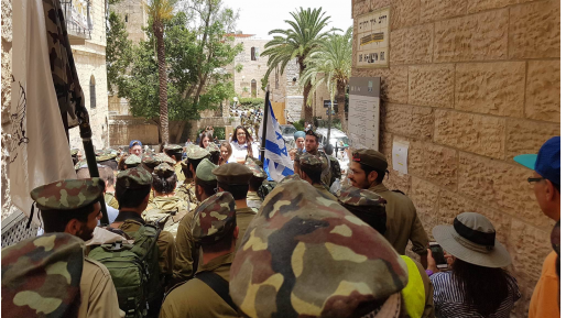 צילום: גדי גרייף סרבנות אינה הדרך – זה בדיוק מה שהשמאל רוצה