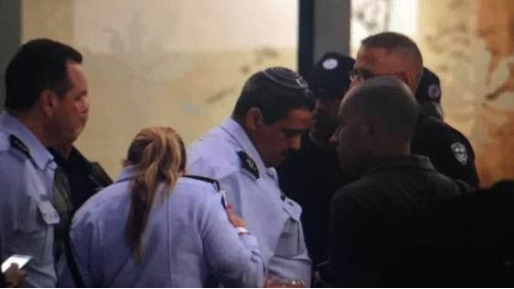 צילום: זהר עזר המשטרה: ניתן להמשיך בשגרת חיים בת"א, אך יש לגלות עירנות
