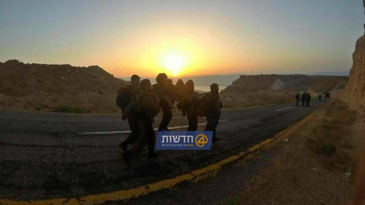 צילום: חדשות 0404 תפסו את הזריחה: פלס"ר 7 סיימו הבוקר ניווטים על המצדה