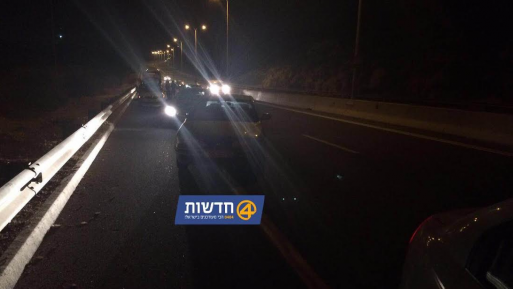 צילום: אבשלום אהרוני פיגוע אבנים לעבר כלי רכב ישראלים בכביש גוש עציון ירושלים