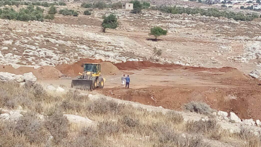 צילום: תנועת רגבים הוחרם טרקטור של ערבים שביצעו עבודה בלתי חוקית במעבר אליהו