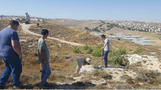 צילום: חדשות 0404 לזכרו של מיכי: תושבים מקימים את "מצפה מיכאל" בהר חברון