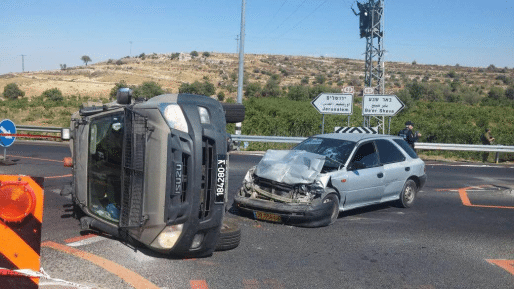 צילום: דוברות המשטרה חיילי צה"ל דיווחו: המחבל הסתובב עם הרכב ודהר אלינו