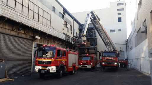 צילום: אריק אבולוף, כבאות והצלה ירושלים נעצר חשוד בהצתת מועדון האומן 17 בירושלים