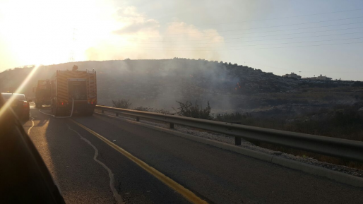צילום: דוברות המשטרה קטע מכביש 6 נסגר לתנועה עקב שריפת קוצים
