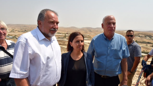צילום: אריאל חרמוני - משרד הביטחון ליברמן: "לא רוצה תקשורת שמרתיעה את חיילי צה"ל"