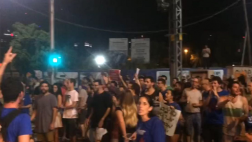 צילום: ליאור מור מאות פעילי שמאל ניצלו את משבר הרכבת להפגנה נגד נתניהו