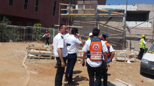 צילום: חדשות 0404 גופה נוספת אותרה בין ההריסות ברמת החייל