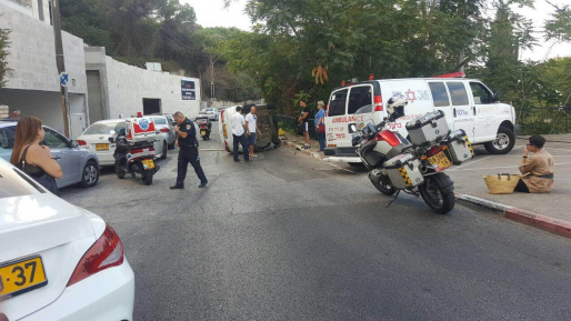צילום: איחוד הצלה הולכת רגל נפצעה מפגיעת רכב בחיפה