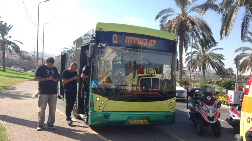 צילום: ארנון בוסאני חברות התחבורה הציבורית מאיימות לשבש את פעילות האוטובוסים