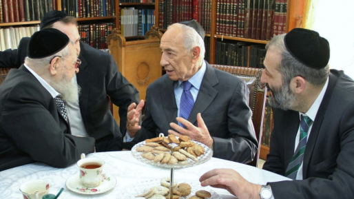 צילום: יעקב כהן בנט: ״פרס היה שר החינוך שלי״, דרעי: ״דמות יהודית נדירה״