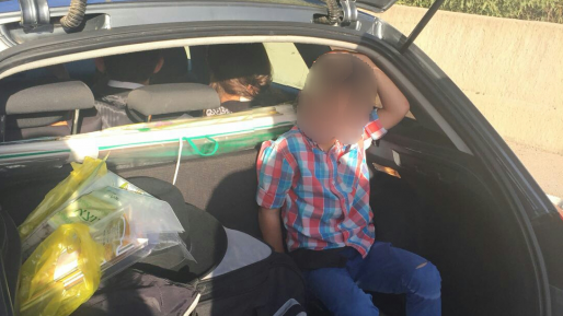 צילום: דוברות המשטרה הסיעו את בנם בתא המטען והעלו חשש לחטיפה