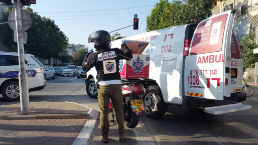 צילום: איחוד הצלה ילד נפגע באורח בינוני בתאונת דרכים בתל אביב