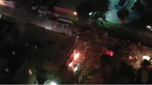 צילום: מיכל עבאדי שני ילדים נפגעו בינוני ואשה קל בשריפה בדירה בתל אביב
