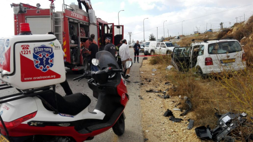צילום: דוברות איחוד הצלה נהגת נפצעה בינוני ושני ילדים נפצעו קל בתאונת דרכים בכוכב יעקב