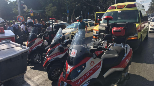 צילום: תיעוד מבצעי מד הולכת רגל נפצעה בינוני מפגיעת רכב בתל אביב