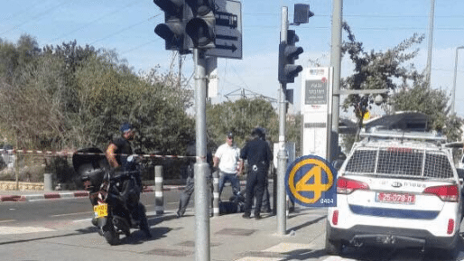 צילום: חדשות 0404 פרסום ראשון: מחבל עם סכין נעצר בתחנת הרכבת הקלה בירושלים