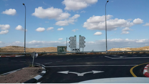 צילום: מוקד 443 ניסיונות רצח שלא פוסקים | פיגוע אבנים סמוך לנילי