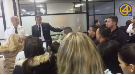 צילום: 0404 נוסעים בטיסה שעוכבה באמסטרדם: "זרוקים כמו כלבים – אמרו שהדיילות חולות"