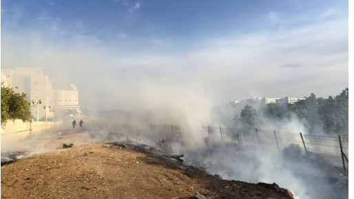 צילום: כב״ה חוף כוחות הכיבוי השיגו שליטה על שריפת הקוצים בנהריה